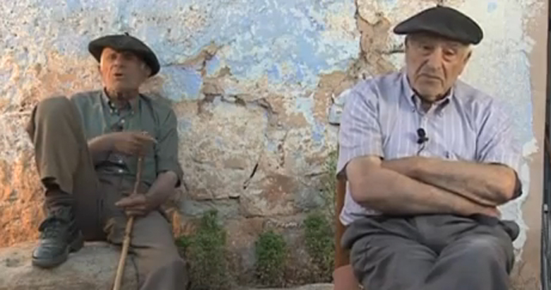 El vdeo de dos avis pronosticant la crisi lany 2007 triomfa a Internet